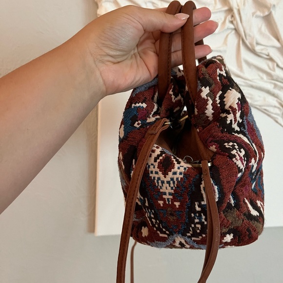 Hobo Darling Damask Bag - Picture 5 of 8